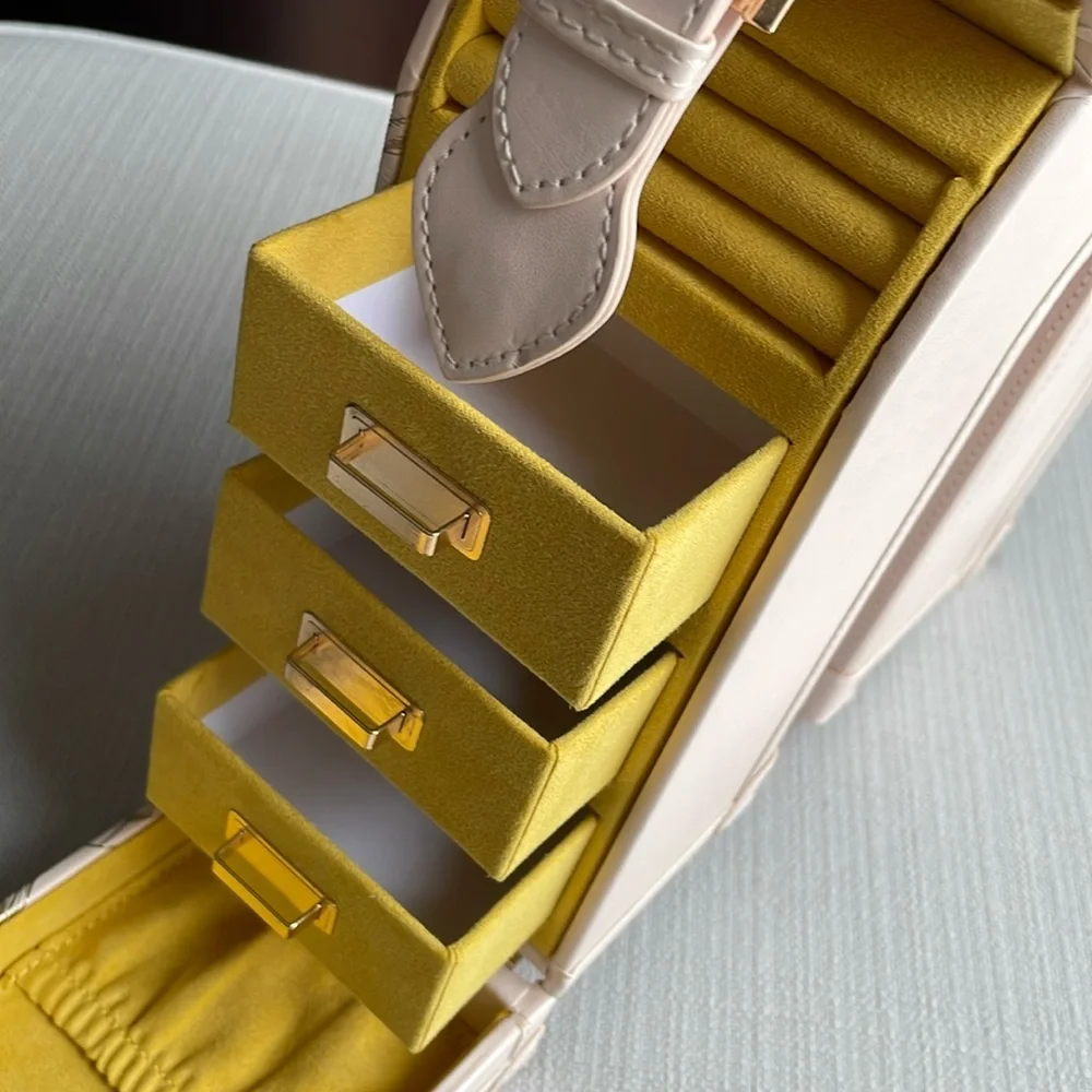 Lady M limited edition Elegant Jewelry Organizer